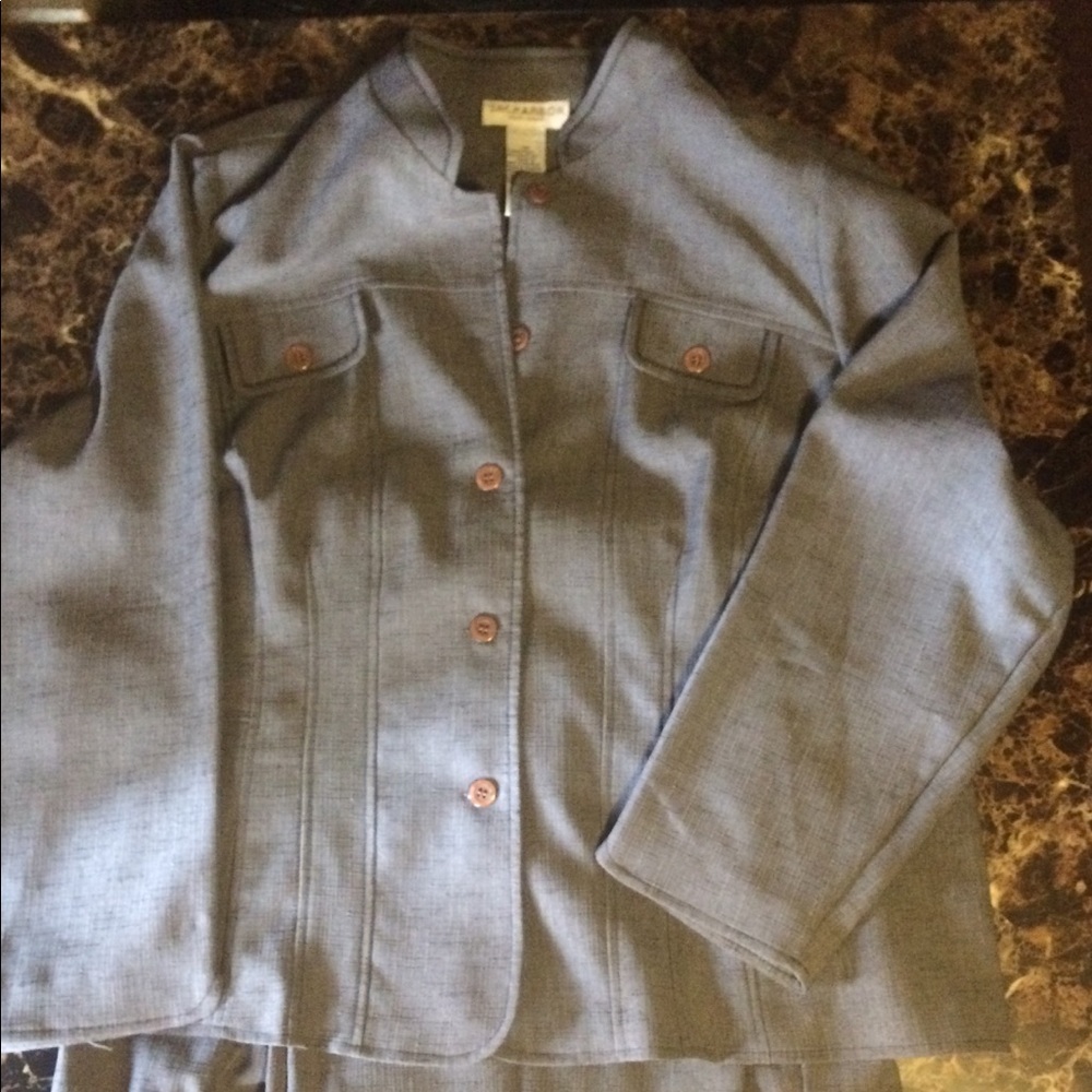 Women’s Plus Pant Suit